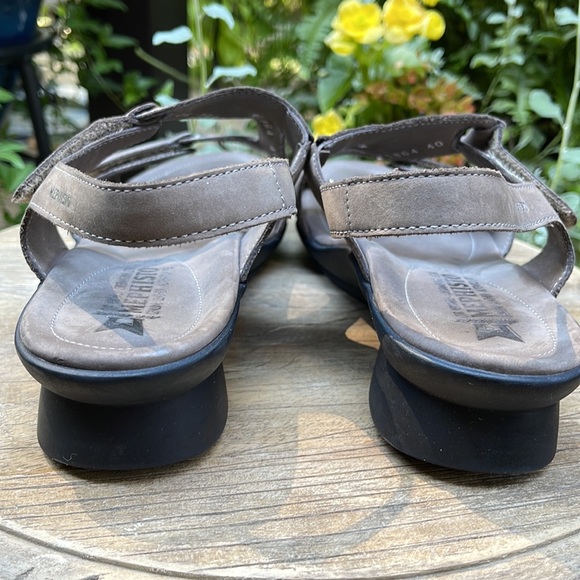 Mephisto Sandals - Picture 6 of 11